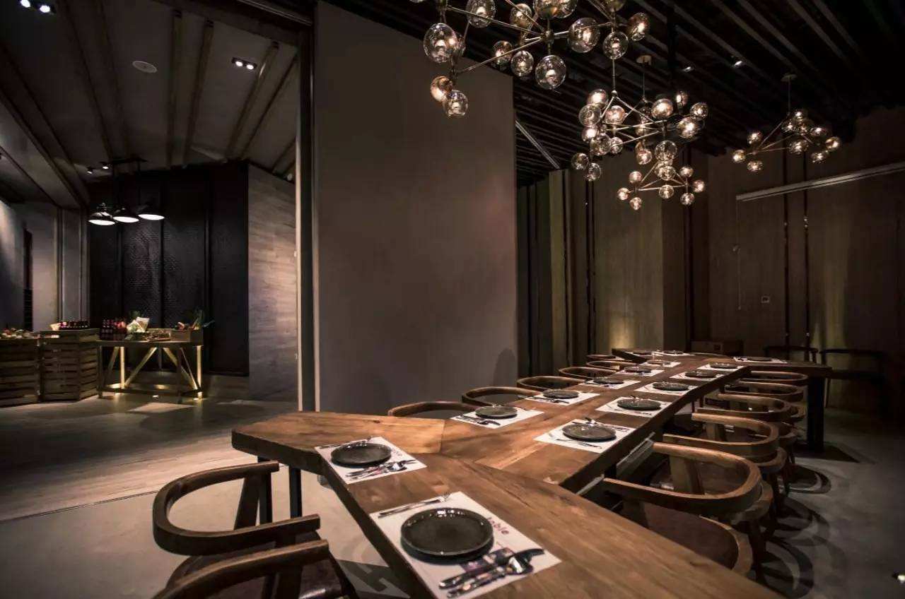 烧烤深圳餐饮空间设计不仅要设计得好，更要能实现有效落地！